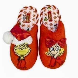 Dr. Seuss Grinch & Cindy Lou Who Slippers - Youth Size 9-10